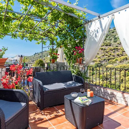 Дом отдыха Lovely In With House A Panoramic View Торрокс-Коста